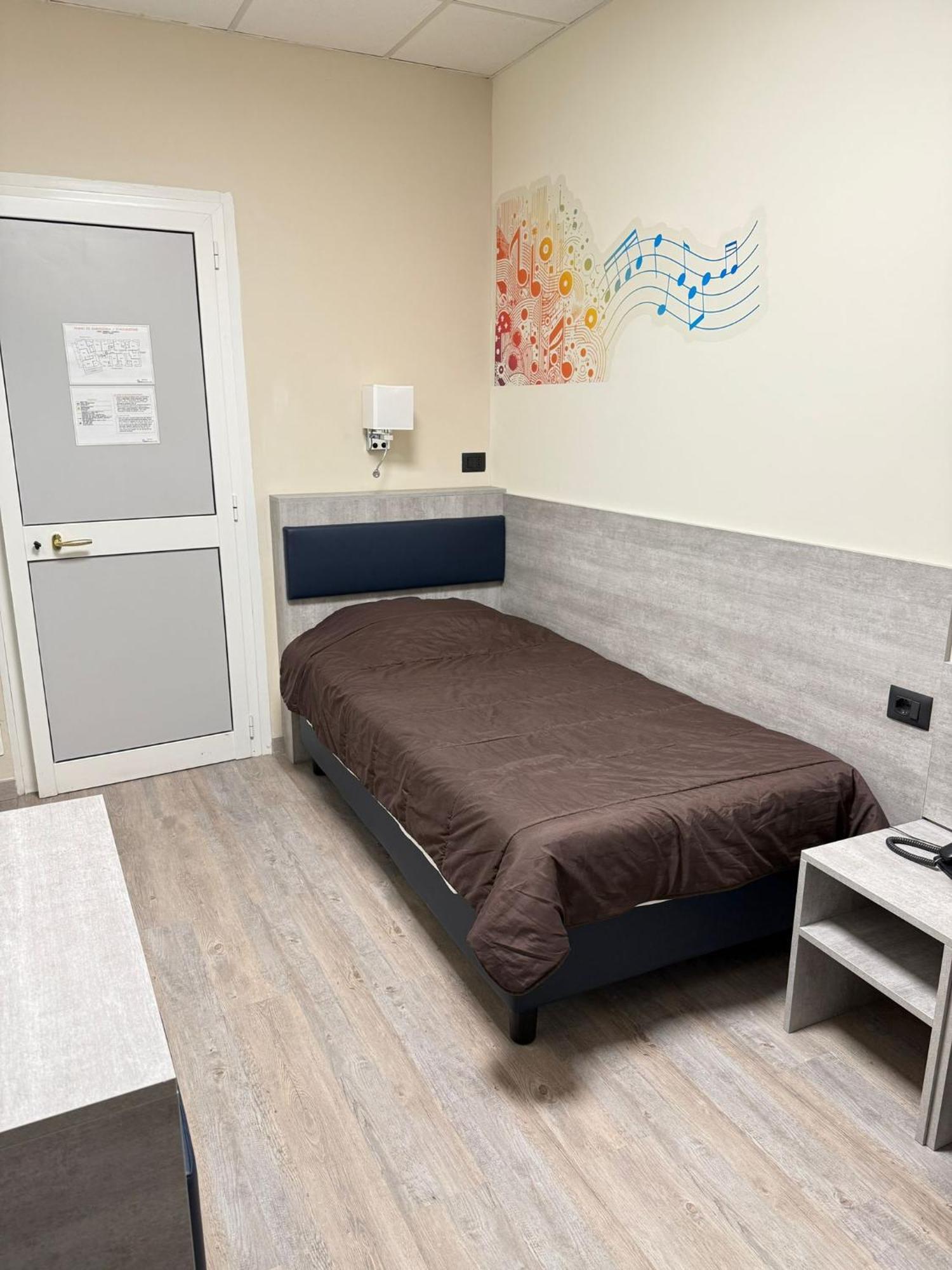Standard Single Room,1742711662:JPEG